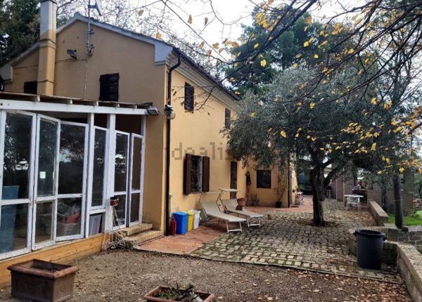 casa indipendente in vendita a Civitanova Marche