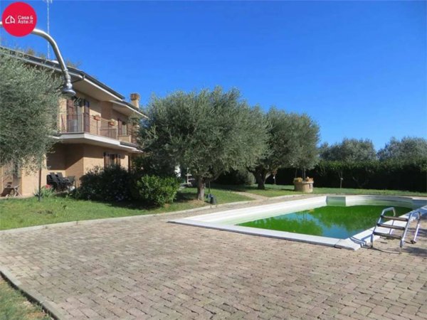 casa indipendente in vendita a Civitanova Marche