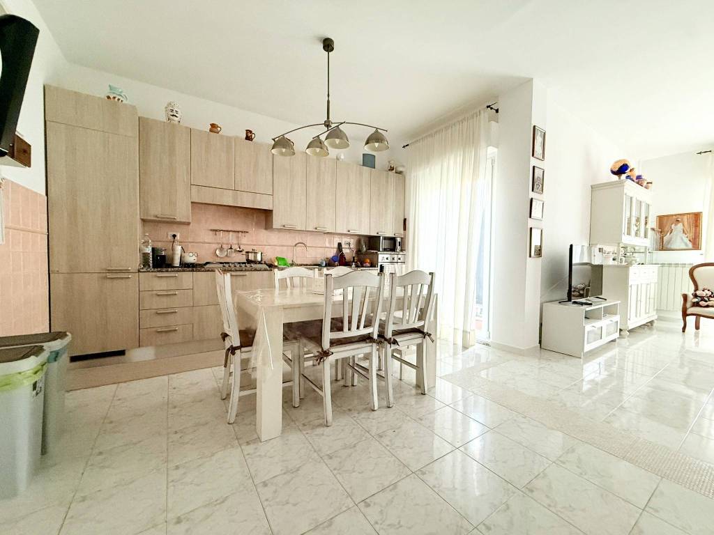 appartamento in vendita a Civitanova Marche in zona San Marone