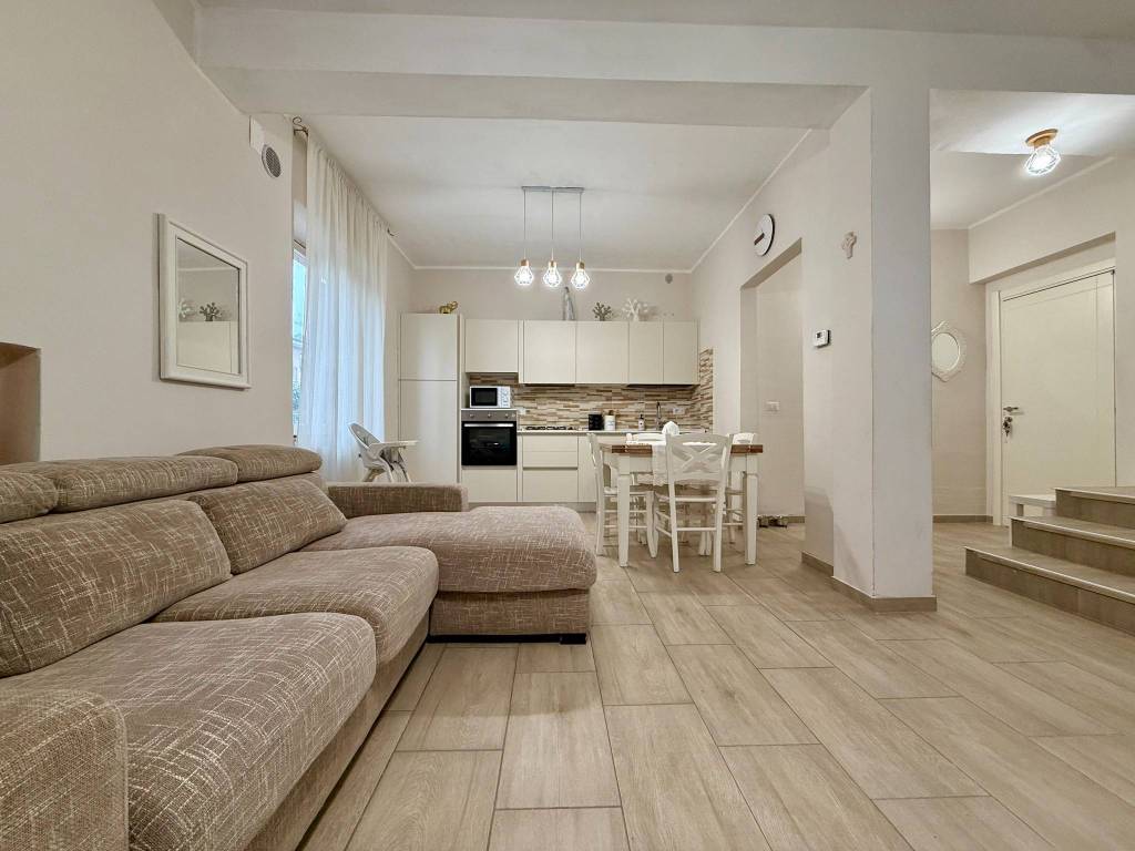 appartamento in vendita a Civitanova Marche in zona Santa Maria Apparente