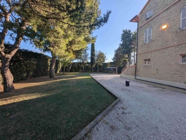 casa indipendente in vendita a Civitanova Marche in zona Santa Maria Apparente