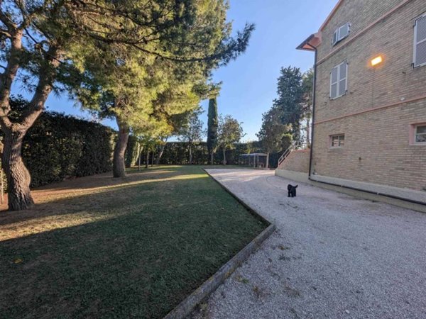 casa indipendente in vendita a Civitanova Marche in zona Santa Maria Apparente