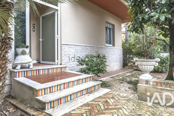 casa indipendente in vendita a Civitanova Marche