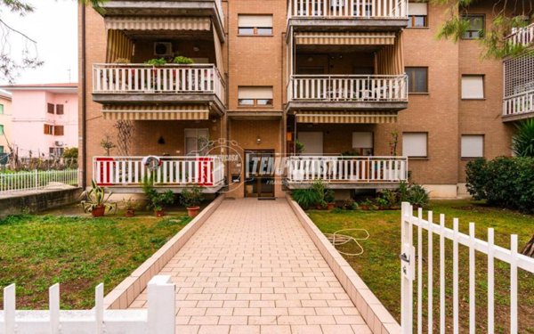 appartamento in vendita a Civitanova Marche in zona San Marone