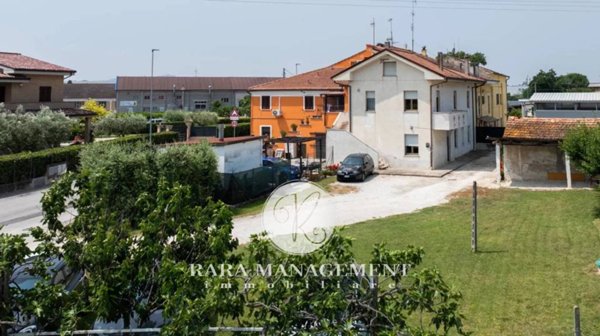 casa indipendente in vendita a Civitanova Marche in zona Santa Maria Apparente