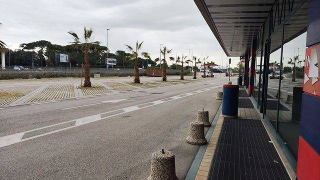 locale commerciale in vendita a Civitanova Marche