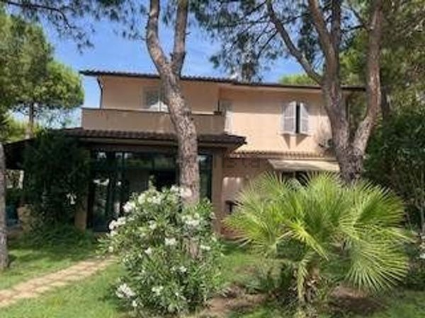 casa indipendente in vendita a Civitanova Marche