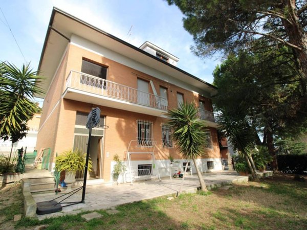 casa indipendente in vendita a Civitanova Marche in zona San Marone