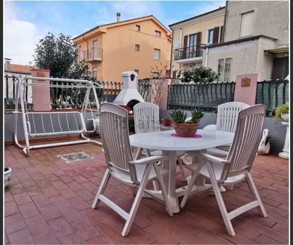 casa indipendente in vendita a Civitanova Marche in zona Fontespina