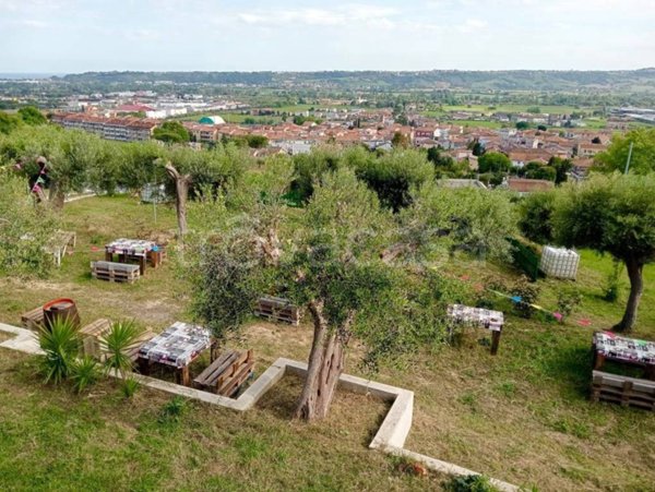 terreno edificabile in vendita a Civitanova Marche in zona Santa Maria Apparente