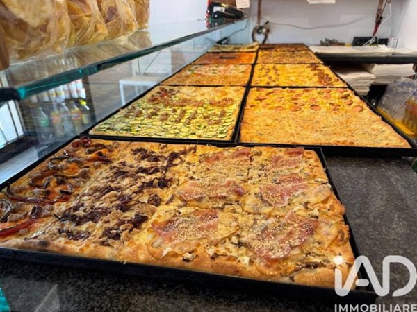 negozio in vendita a Civitanova Marche in zona Santa Maria Apparente