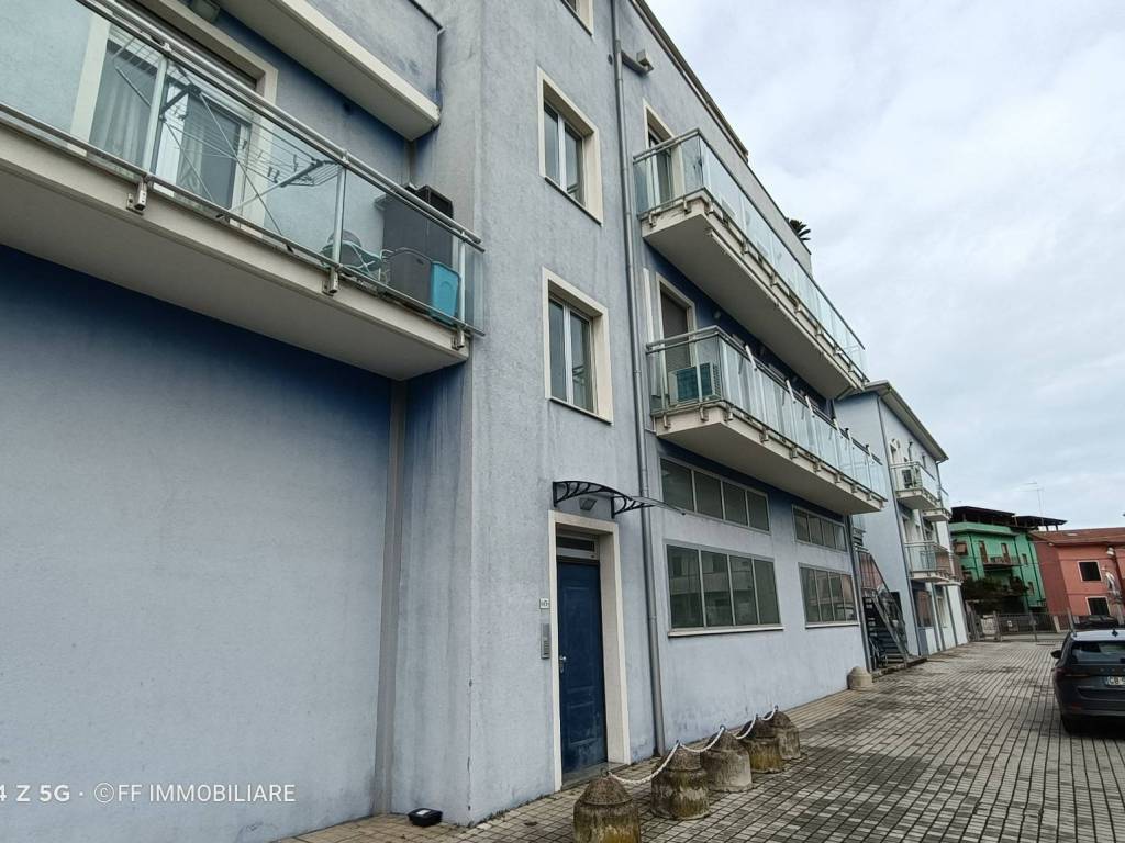 appartamento in vendita a Civitanova Marche in zona San Marone