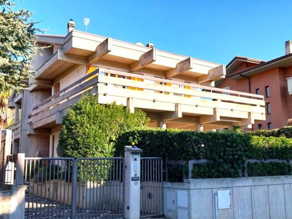 casa indipendente in vendita a Civitanova Marche in zona San Marone