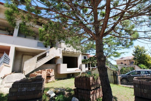 casa indipendente in vendita a Civitanova Marche