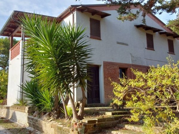 casa indipendente in vendita a Civitanova Marche