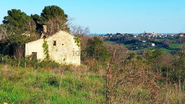 casa indipendente in vendita a Civitanova Marche