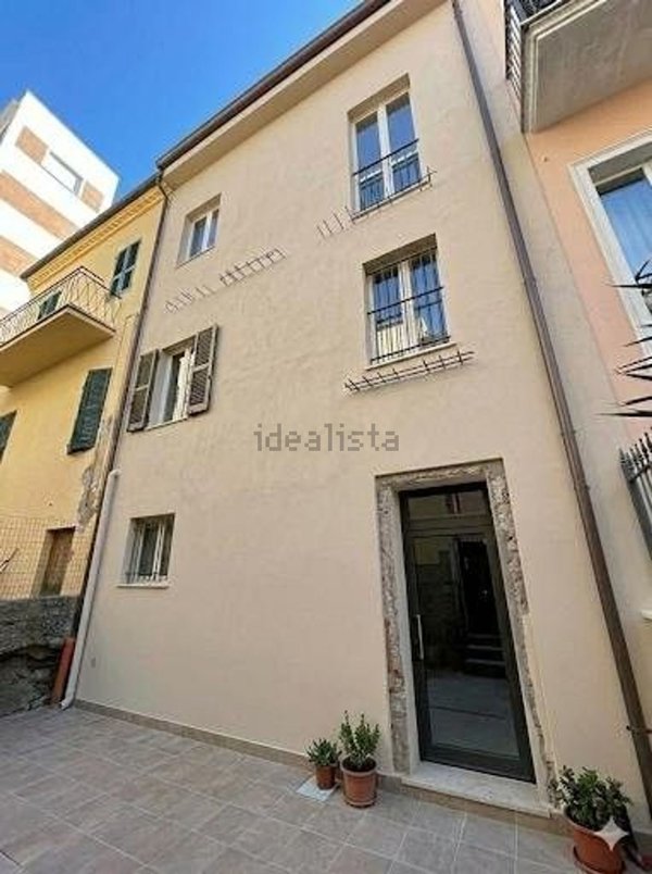 pentavano in vendita a Civitanova Marche