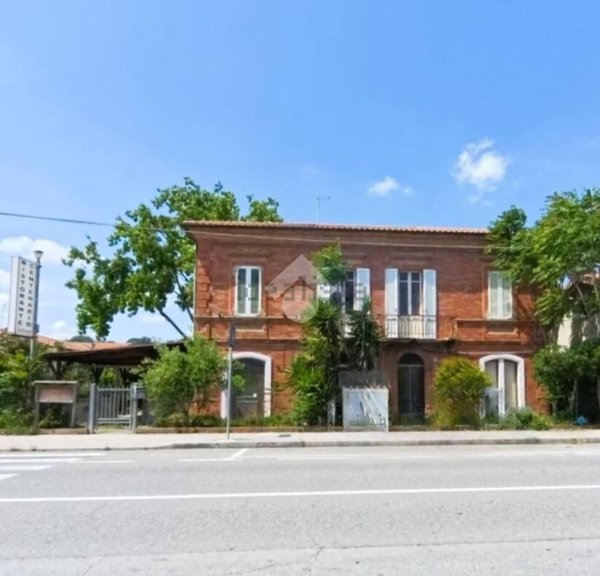 casa indipendente in vendita a Civitanova Marche