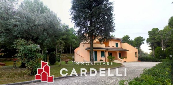 casa indipendente in vendita a Civitanova Marche