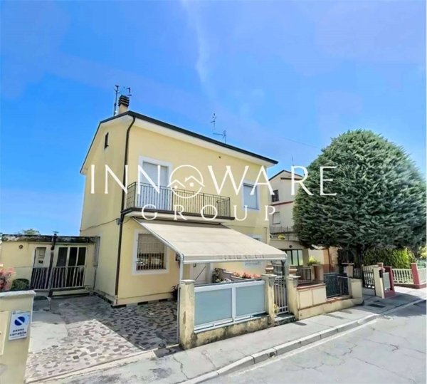 appartamento in vendita a Civitanova Marche in zona Santa Maria Apparente