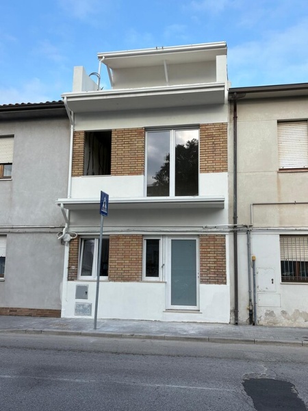 casa indipendente in vendita a Civitanova Marche in zona Fontespina