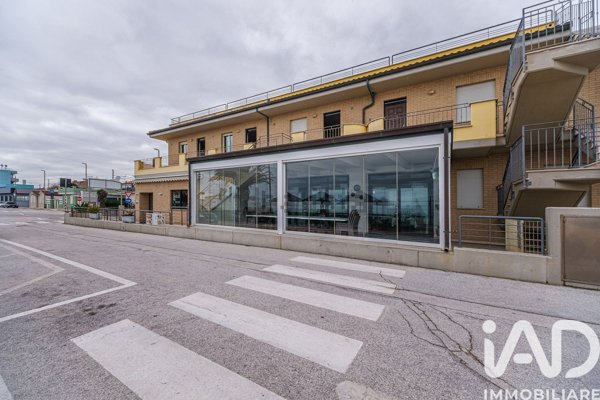 locale commerciale in vendita a Civitanova Marche