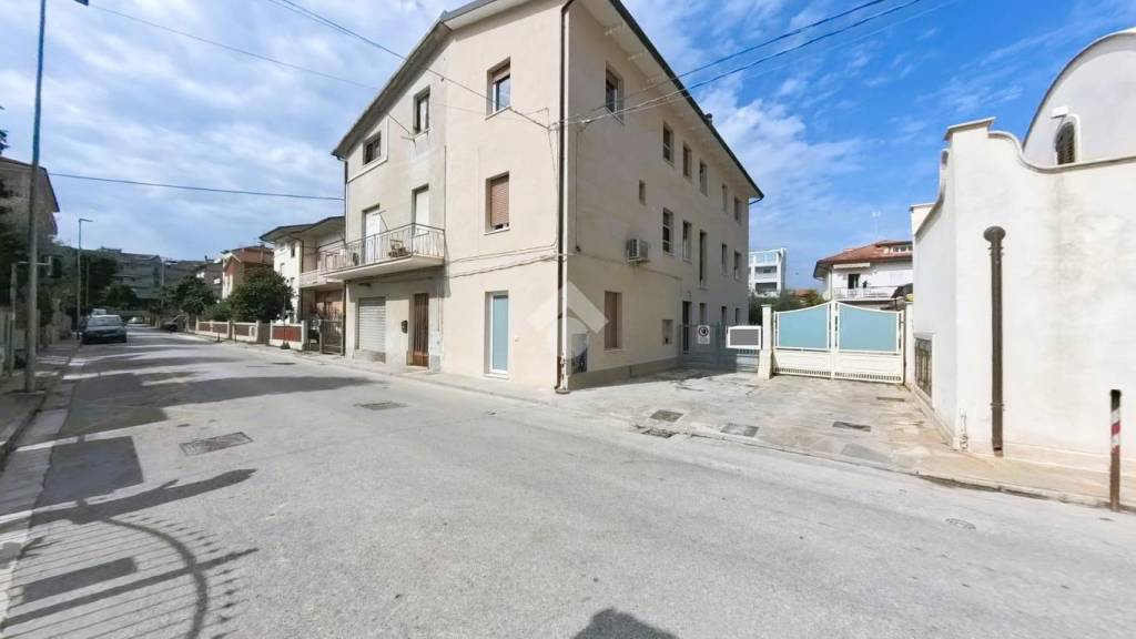 appartamento in vendita a Civitanova Marche in zona Fontespina