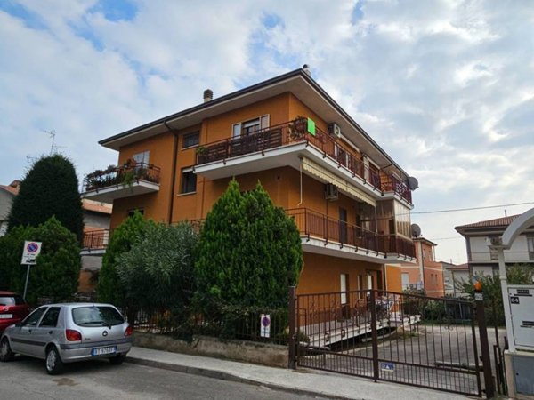 appartamento in vendita a Civitanova Marche in zona San Marone