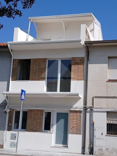 casa indipendente in vendita a Civitanova Marche