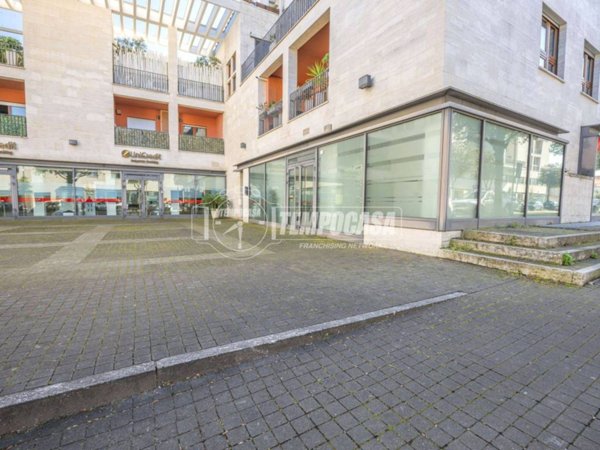 negozio in vendita a Civitanova Marche in zona San Marone