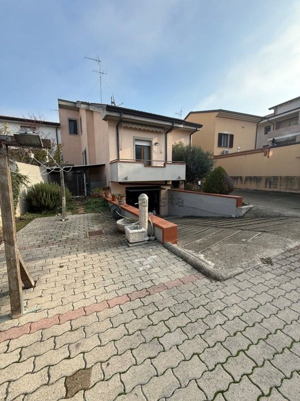 appartamento in vendita a Civitanova Marche in zona Fontespina