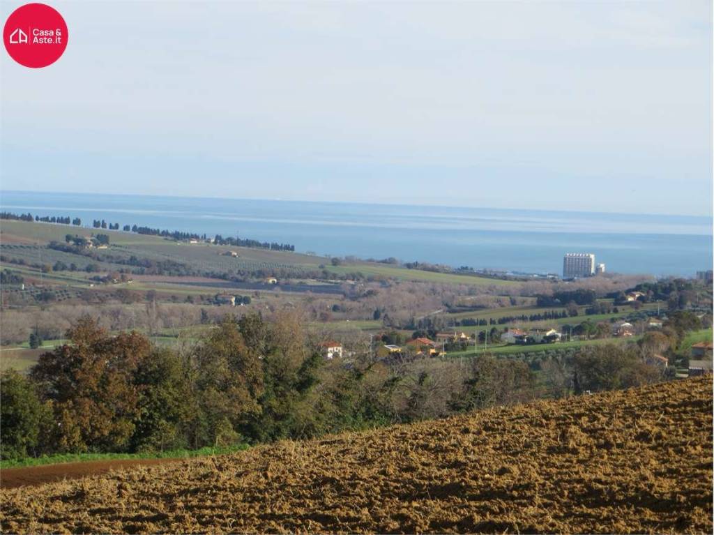 terreno agricolo in vendita a Civitanova Marche