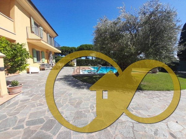 casa indipendente in vendita a Civitanova Marche