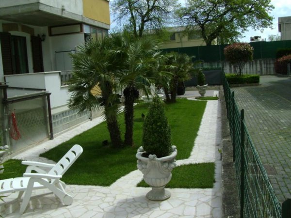 casa indipendente in vendita a Civitanova Marche