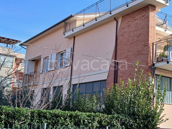 casa indipendente in vendita a Civitanova Marche