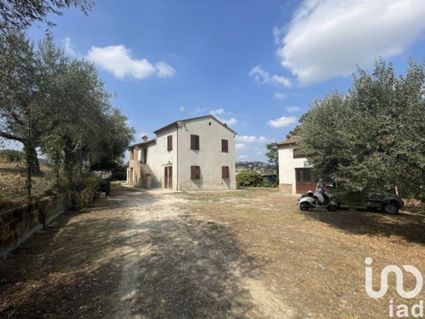 casa indipendente in vendita a Civitanova Marche
