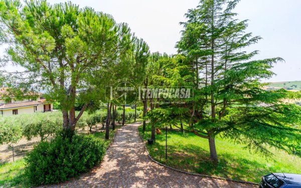 casa indipendente in vendita a Civitanova Marche in zona Santa Maria Apparente