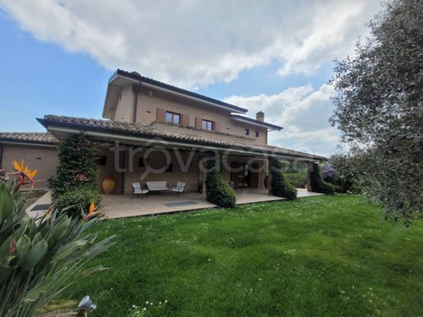 casa indipendente in vendita a Civitanova Marche