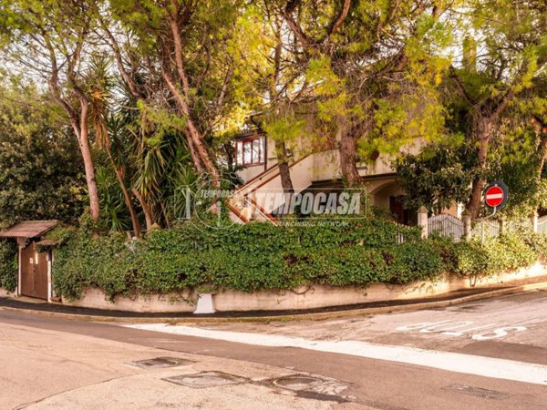 casa indipendente in vendita a Civitanova Marche