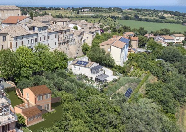 casa indipendente in vendita a Civitanova Marche