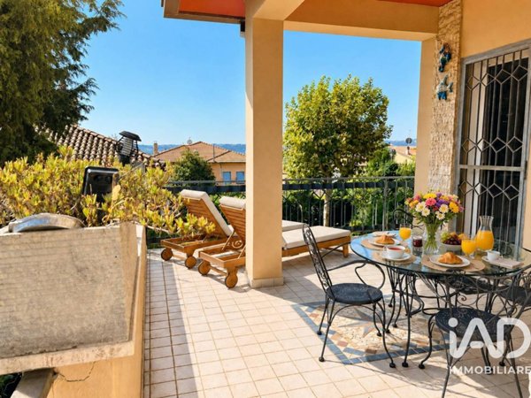 casa indipendente in vendita a Civitanova Marche in zona Maranello