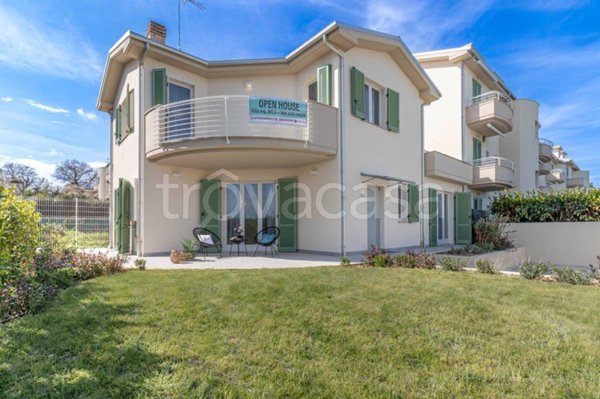 casa indipendente in vendita a Civitanova Marche in zona Fontespina