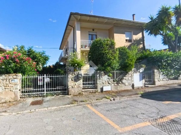 appartamento in vendita a Civitanova Marche in zona San Marone