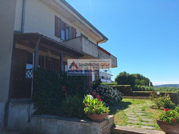 casa indipendente in vendita a Civitanova Marche in zona Santa Maria Apparente