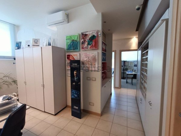 ufficio in vendita a Civitanova Marche