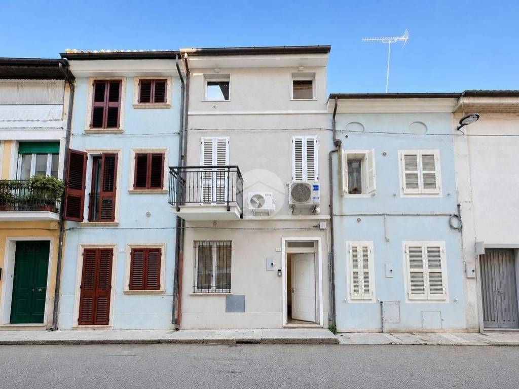 casa indipendente in vendita a Civitanova Marche