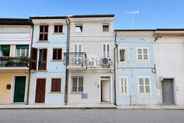 casa semindipendente in vendita a Civitanova Marche