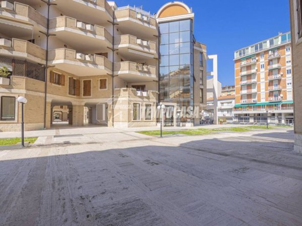 negozio in vendita a Civitanova Marche