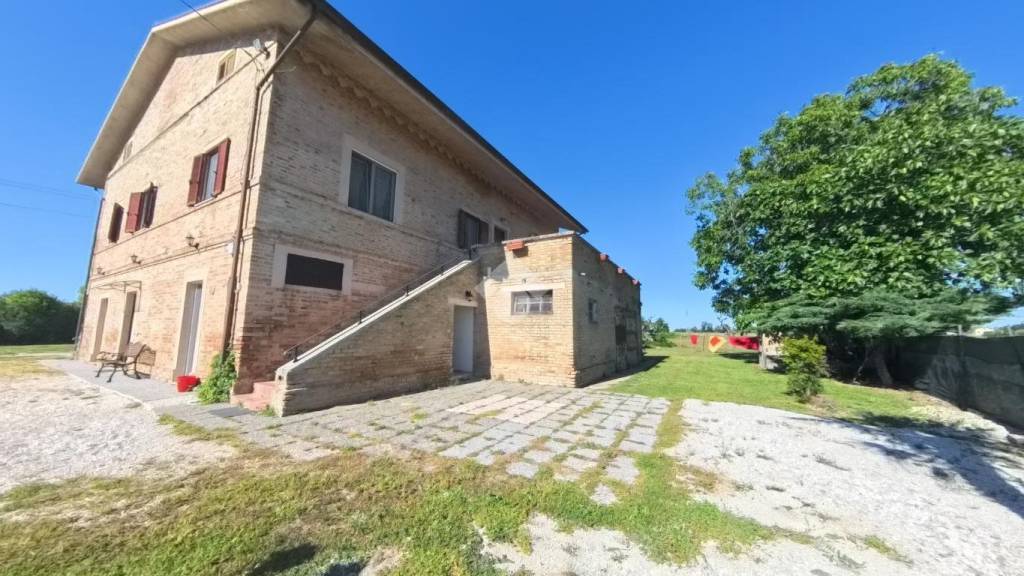 casa indipendente in vendita a Civitanova Marche in zona Santa Maria Apparente