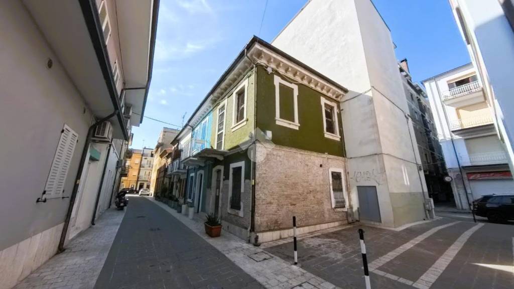 casa indipendente in vendita a Civitanova Marche in zona Porto Civitanova